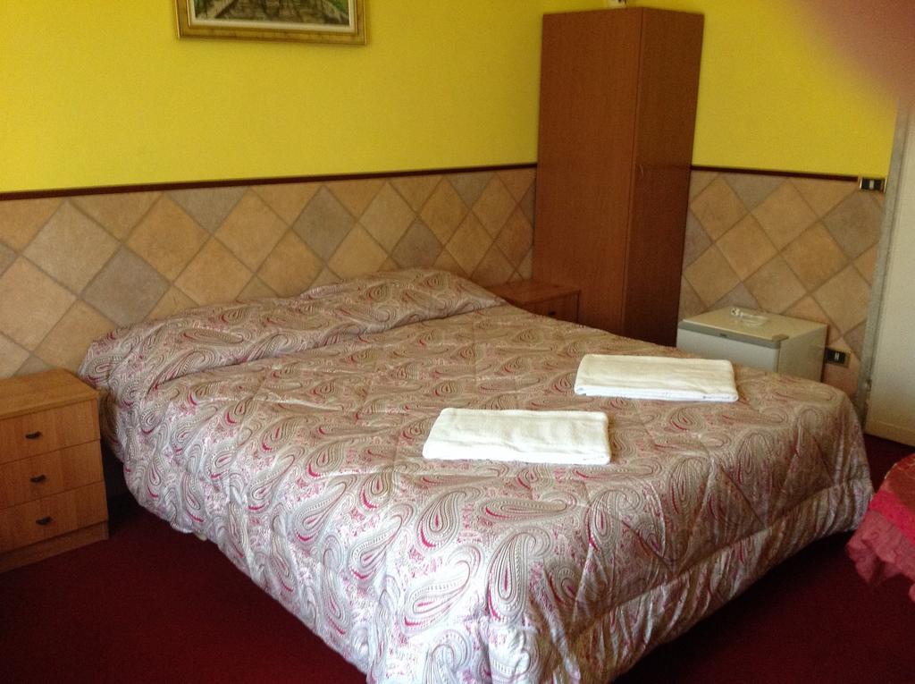 Termini Accommodation Rom Zimmer foto